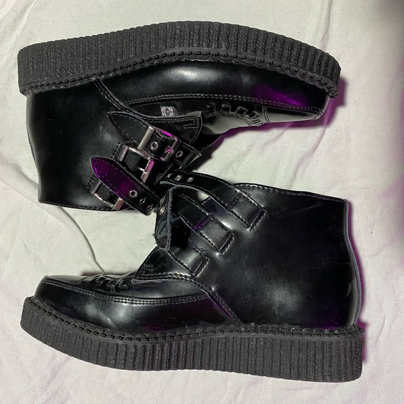 Tuk Creepers - Picture 2 of 5